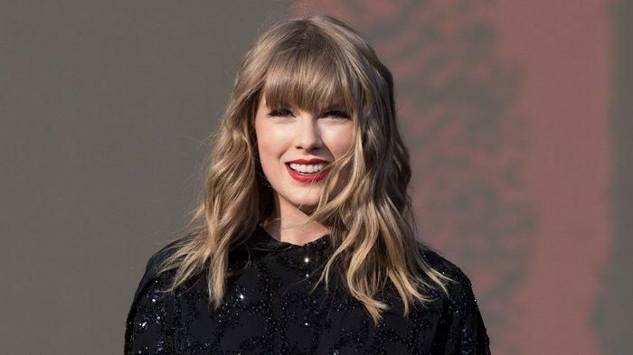 Pernah memenangkan penghargaan musik country sampai meraih sukses di Grammy,  simak sederet pencapaian musik penyanyi berbakat Taylor Swift