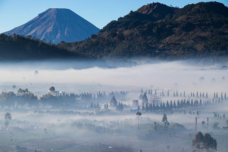 Kawan Puan, catat baik-baik ya, berikut ini 4 rekomendasi tempat wisata di sekitaran Dieng yang tak perlu mengeluarkan banyak ongkos