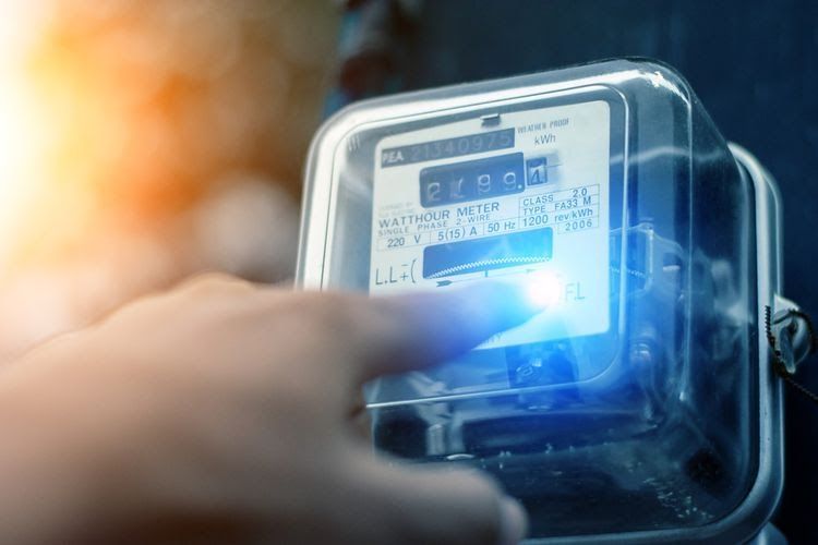 Porgram token listrik gratis dari PLN diperpanjang sampai Maret 2021, ayo simak 3 cara klaimnya berikut ini.