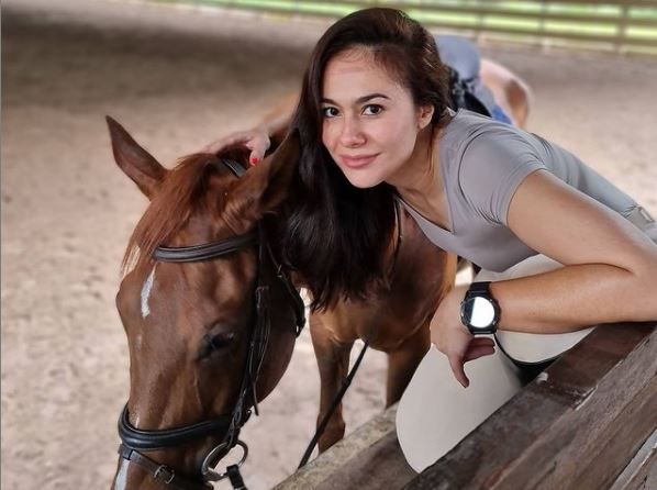 Wulan Guritno membeberkan 4 tips yang dilakukannya agar tetap sehat bugar dan tampak awet muda.