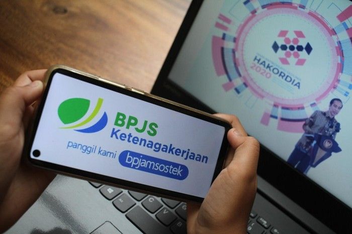 Ada beragam cara yang bisa kamu coba untuk daftar BPJS Ketenagakerjaan. Dari Offline hingga Online. Gimana caranya?