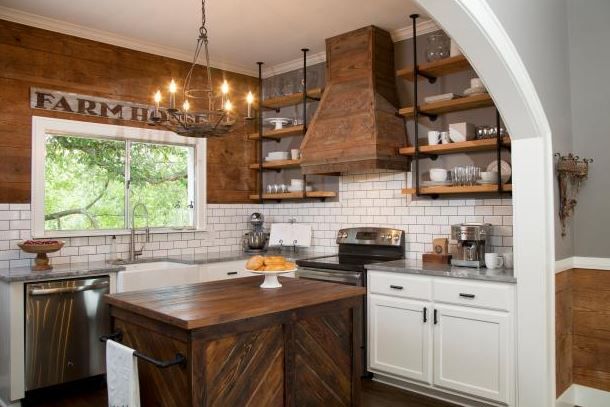 Pemilihan konsep open shelf atau rak terbuka untuk dapur memang sedang menjadi tren akhir-akhir ini. Tertarik?