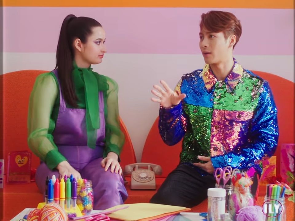 Kolaborasi kerap dilakukan musisi dalam berkarya. Tak hanya Afgan yang berkolaborasi dengan Jackson Wang, yuk simak siapa yang lainnya! 