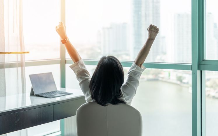 Work from home di hotel memang sedang banyak dilakukan orang ya. Nah,gimana biar kita tetap produktif.