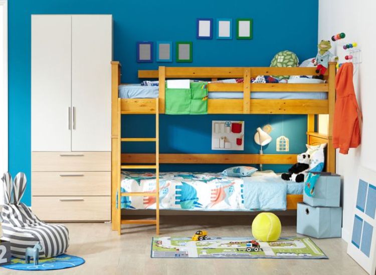 Salah satu hal yang bisa orang tua lakukan untuk menambah semangat anak selama belajar  dari rumah ialah mendekor ulang kamar anak.
