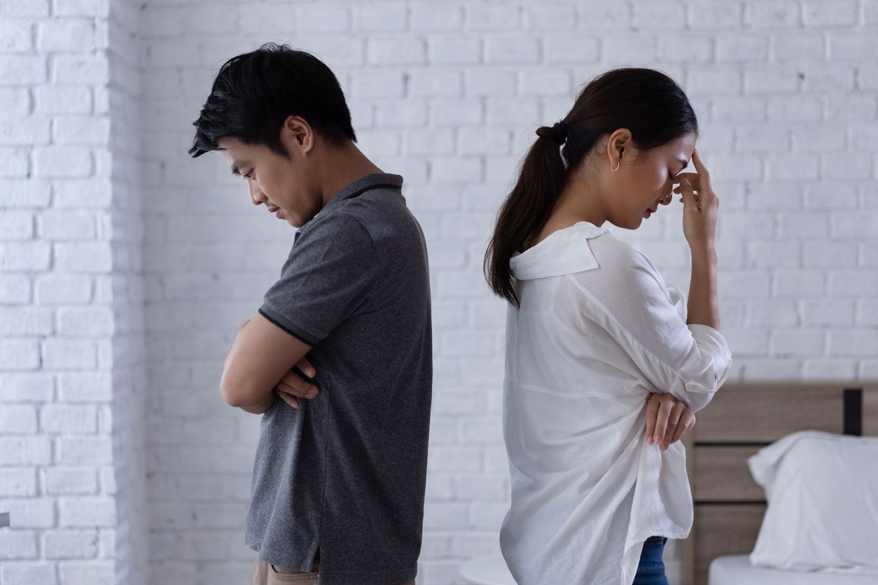 Komunikasi antara suami dan istri sering kali menimbulkan masalah. Berikut kesalahan komunikasi yang dilakukan dan cara mengatasinya!