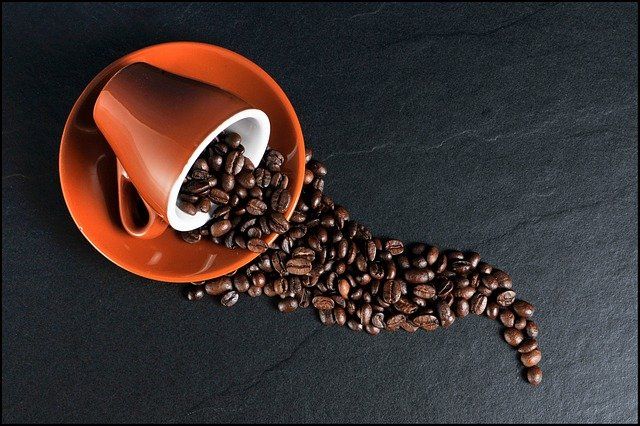 Terdapat beragam cara untuk menurunkan berat badan, termasuk metode diet menggunakan kopi. Bagaimana efek sampingnya bagi kesehatan?