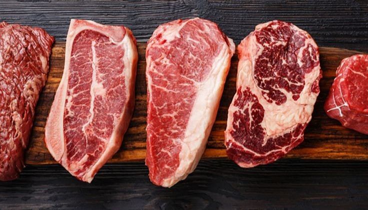 Meskipun nikmat untuk dikonsumsi saat diet, ternyata daging menhyimpan bahaya tersendiri untuk tubuh. Bisa menyebabkan pembengkakan ginjal.