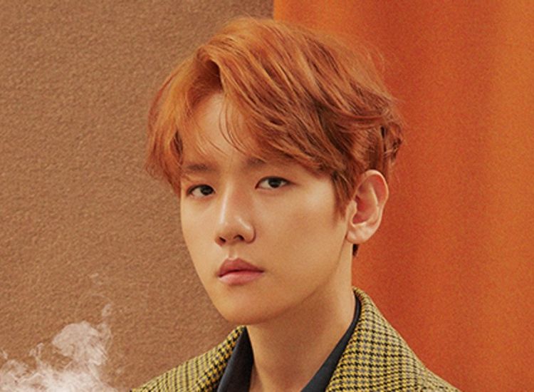 Baekhyun, salah satu anggota EXO baru saja mengumumkan tanggal pendaftaran wajib militernya yang akan dilakukan bulan depan.