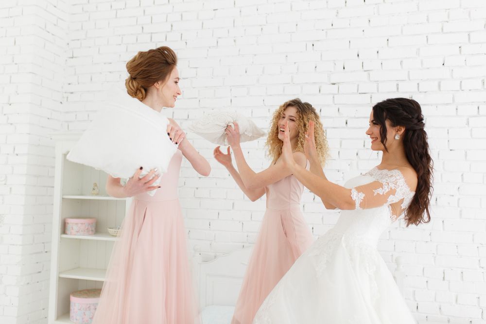 Ide permainan seru dan heboh untuk acara bridal shower ini bisa dicoba untuk melepas masa lajang bersama sahabat menuju hari bahagia.