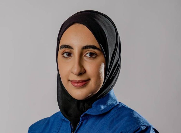 Nora Al Matrooshi, baru saja menuliskan sejarah baru sebagai astronot perempuan pertama asal Uni Emirat Arab, berikut profil lengkapnya.