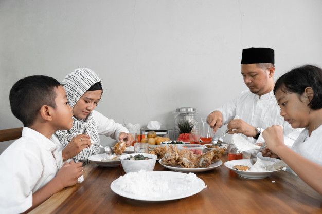 Kawan Puan, saat mengajarkan anak berpuasa jangan asal ya. Ada beberapa hal yang harus diperhatikan yakni kesehatan tubuh anak