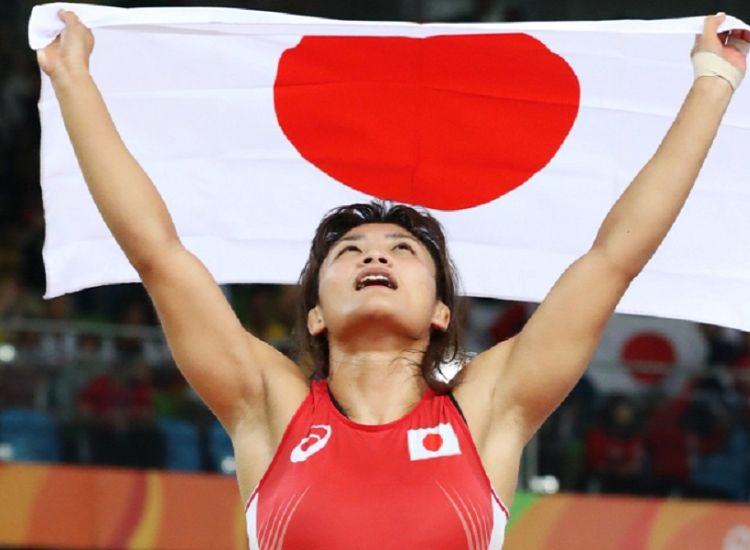 Kaori Icho, atlet gulat perempuan pertama yang empat kali berturut-turut membawa pulang mendali emas Olimpiade pada cabang olahraga gulat.