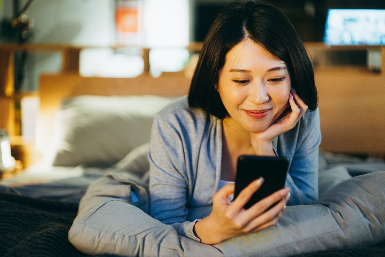 Kawan Puan, agar PDKT di aplikasi kencan berjalan lancar, simak yuk tips pertahankan obrolan berikut!
