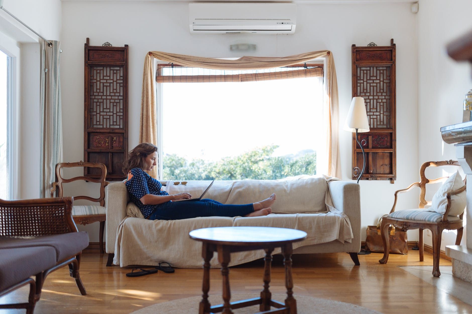 Cara mendinginkan rumah tanpa AC! Mudah dan murah dengan cara DIY yang bisa kamu lakukan sendiri. Seperti apa?
