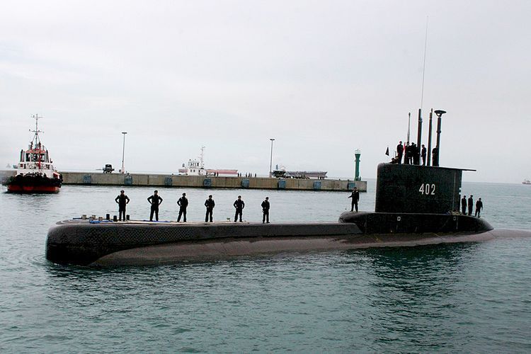 Kapal selam milik TNI AL, KRI Nanggala-402, dilaporkan hilang ketika di suatu area di laut Bali pada Rabu (21/4/2021) sekitar pukul 03.00 WITA