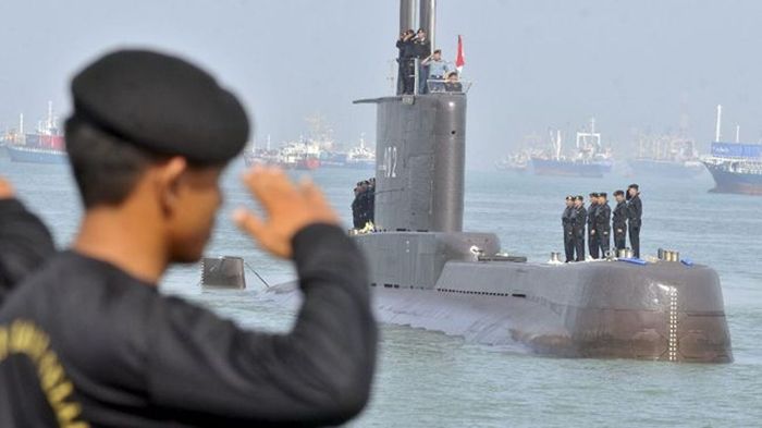 Berikut empat fakta terbaru tentang kapal selam milik TNI AL yang  resmi dinyatakan tenggelam setelah awalnya dinyatakan hilang, KRI Nanggala-402.
