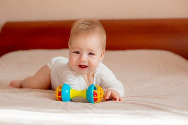 Ternyata membiarkan bayi tidur tengkurap bukanlah tindakan tepat, bahayanya bisa mengancam nyawa. Ini penjelasan logisnya...