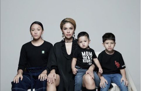 Nikita Mirzani hapus aplikasi Instagram dari ponsel karena ingin fokus kepada buah hatinya. Buat kamu yang ingin detoks media sosial, ini tipsnya!