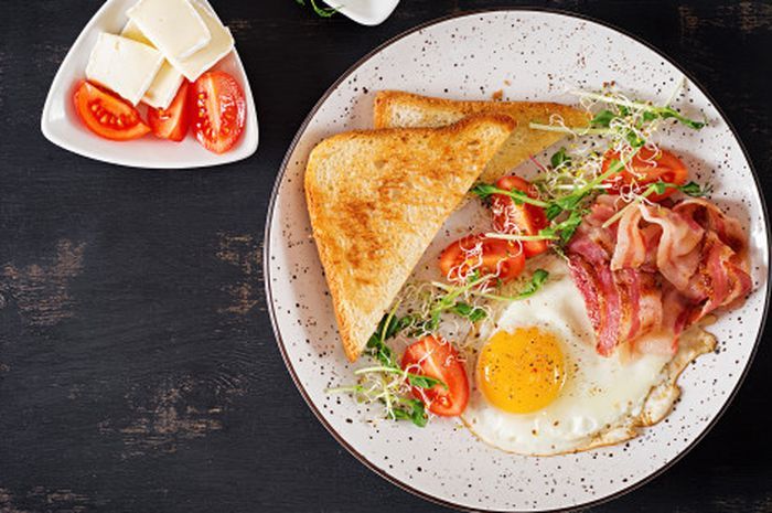 Menu untuk sarapan tidak bisa disepelekan. Kamu bisa membuat salah satu dari kombinasi makanan untuk sarapan ini yang mudah dan tentunya lezat.