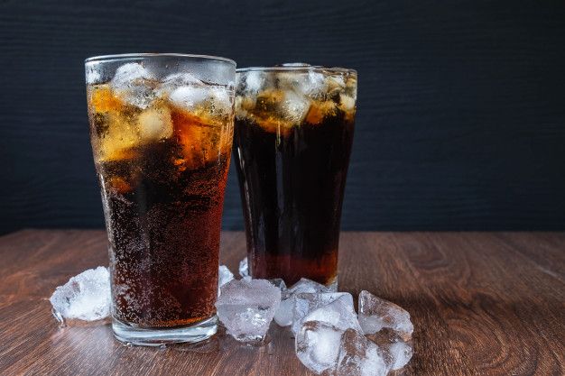 Meskipun soda bisa jadi enak dan menyegarkan, ada baiknya mengetahui apa sebenarnya yang ada dalam sekaleng soda. Yuk, ketahui fakta nutrisinya!