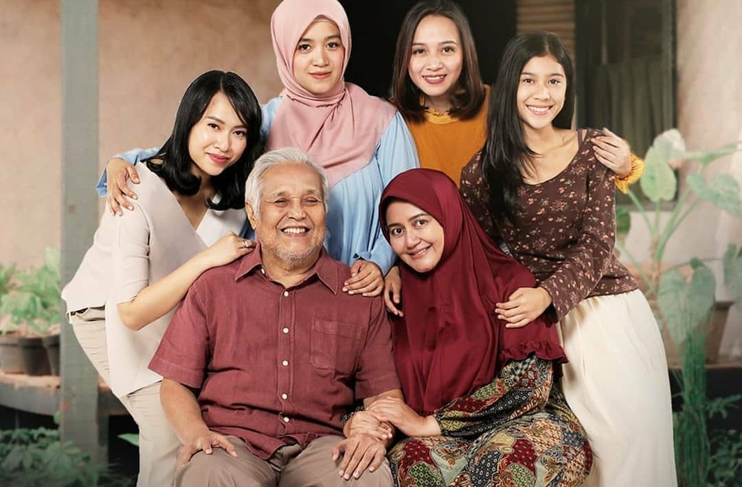 Kawan Puan yang tidak mudik jangan khawatir kesepian ya. Yuk tonton tiga film baru yang segera dirilis pada Lebaran kali ini!