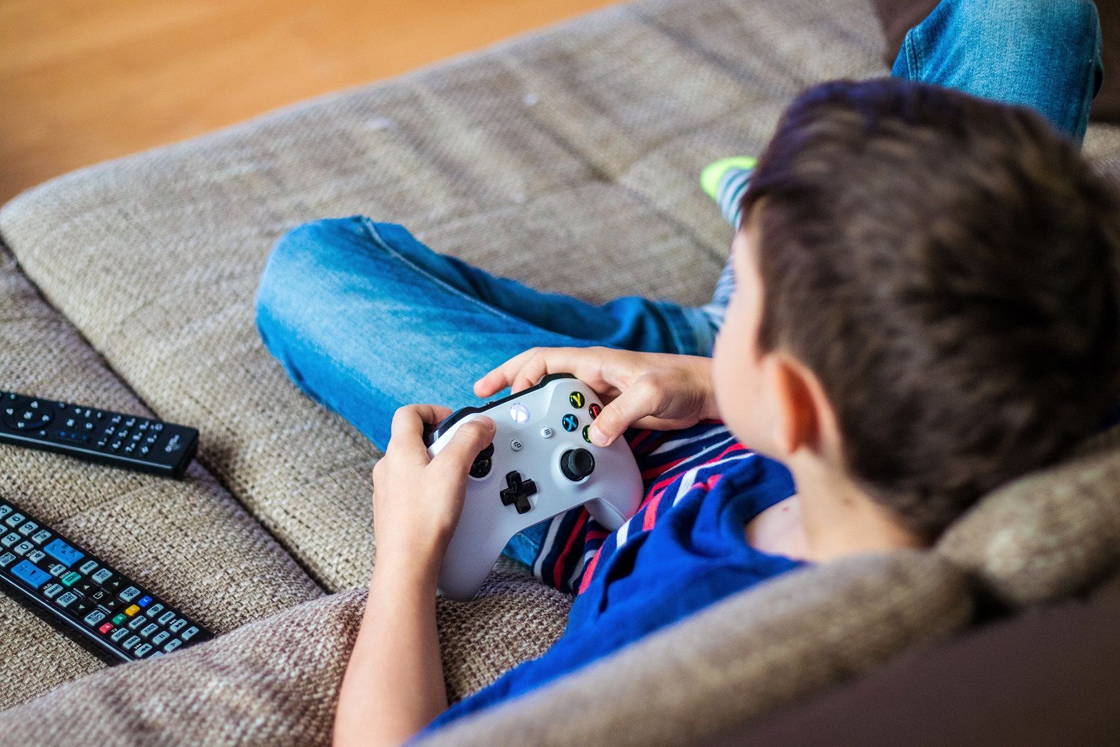 Di era modern ini, banyak anak yang kecanduan bermain game melalui gawai ponsel atau personal computer. Ini cara menghadapinya