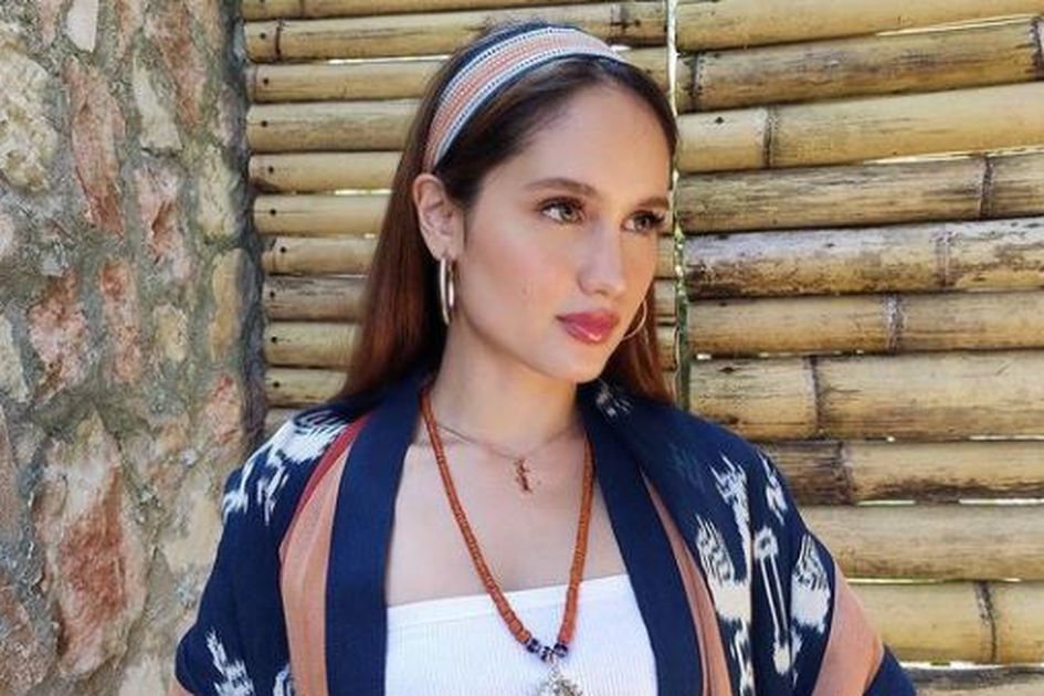 Kaya dan terkenal, nyatanya tak membuat Cinta Laura menjadi pribadi yang boros. Ia tetap hidup sederhana bahkan enggan membeli tas mahal karena ini.