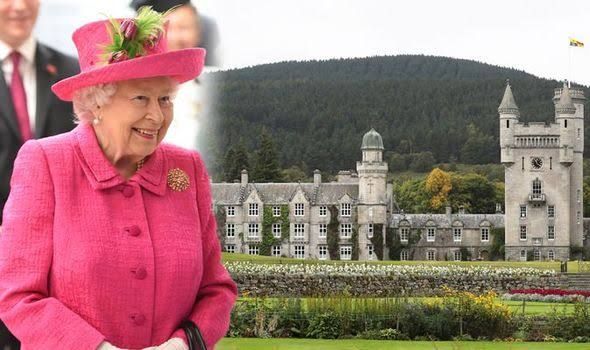 Walau Ratu Elizaveth II pindah ke Windsor Castle sejak kematian Pangeran Philip, namun sang Ratu menghabiskan musim panas di Balmoral Castle.