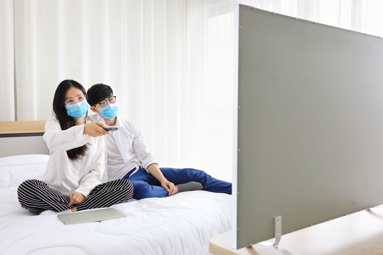 Kawan Puan, begini kata dokter soal berhubungan seks saat terpapar Covid-19. Simak yuk agar tak berakhir menyebarkan virus ini ke orang lain!