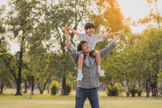 Menjadi ayah tunggal perlu adaptasi dan menerima yang membutuhkan waktu. Simak 3 tips yang bisa ayah sesuaikan dalam kehidupan sehari-hari.