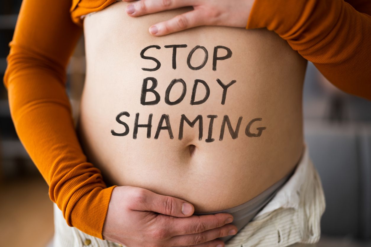 Menurut psikolog, ada 3 cara untuk mengatasi body shaming dari keluarga. Salah satunya adalah rutin menulis gratitute journal.