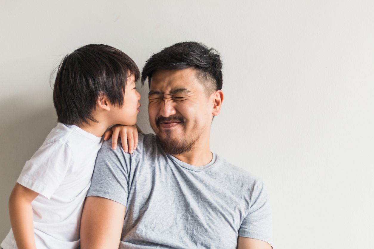 Tidak hanya ibu, ayah juga berperan penting dalam kehidupan ayah. Simak pendapat psikolog tentang seberapa penting peran ayah dalam kehidupan anak!