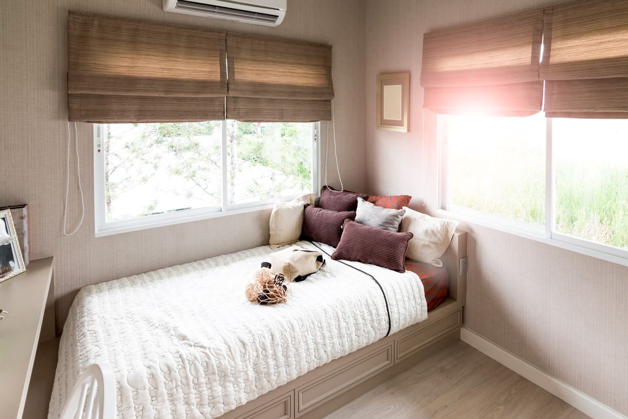 Terbiasa makan di atas tempat tidur?
Ternyata begini dampak yang akan ditimbulkan jika kamu terbiasa melakukannya.