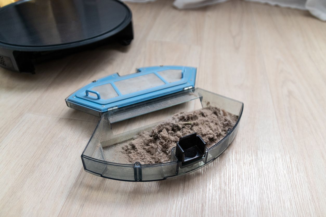 Ternyata tidak susah, berikut beberapa cara membersihkan robot vacuum cleaner. Yuk cari tahu sebelum Kawan Puan membelinya!