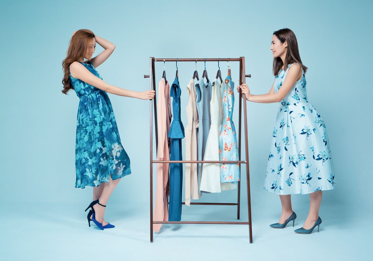 Yuk rayakan Hari Persahabatan Internasional dengan cara lakukan mix and match gaya fashion ini dengan sahabatmu! Berikut inspirasinya...