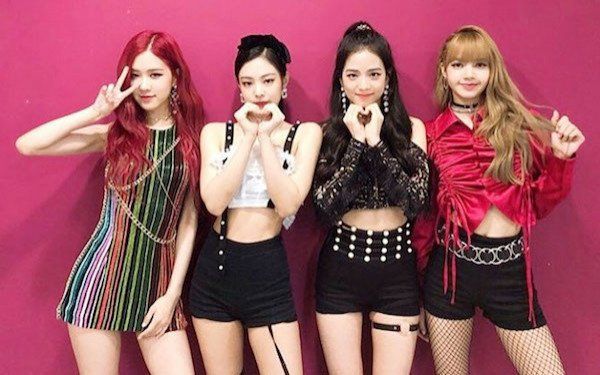 Setelah sebelumnya Lisa BLACKPINK dikabarkan positif Covid-19, Jisoo, Rosé, dan Jennie lakukan tes Covid-19. Beruntung hasilnya negatif.