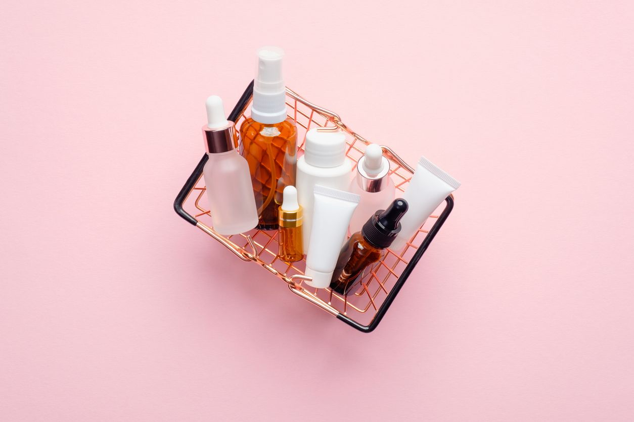 Salah satu turunan AHA yang paling dikenal adalah lactic acid. Apa itu dan bagaimana manfaatnya untuk kulit?