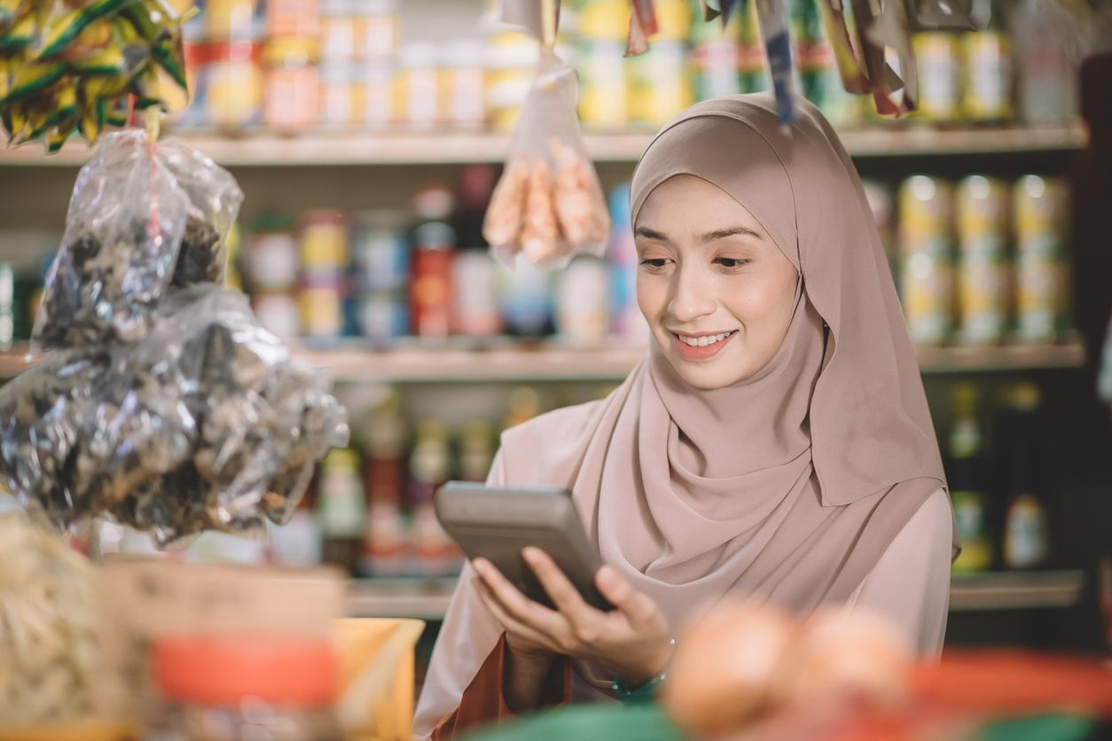 Kawan Puan ingin meraih merdeka finansial tapi utang bisnis masih membelenggu? Ini tips lepas dari utang bisnis menurut pakar!