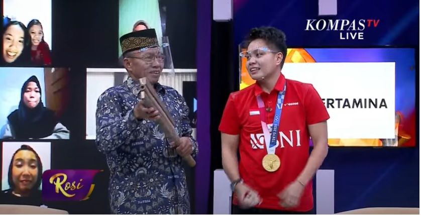 Kawan Puan, ternyata seperti ini perjuangan ayah Apriyani Rahayu mendukung sang putri meraih mimpinya. Semua berawal dari raket kayu!