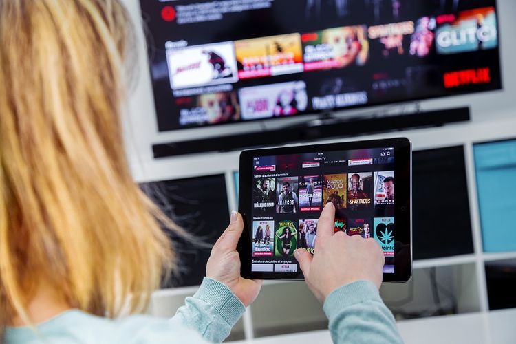 Supaya tak banyak pengeluaran, terapkan tips hemat saat berlangganan aplikasi nonton streaming setiap bulannya.