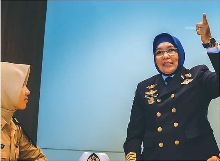 Masih ada diskriminasi gender, Kapten Suarniati dukung pelaut perempuan Indonesia melalui IFMA (Indonesian Female Marine Association).