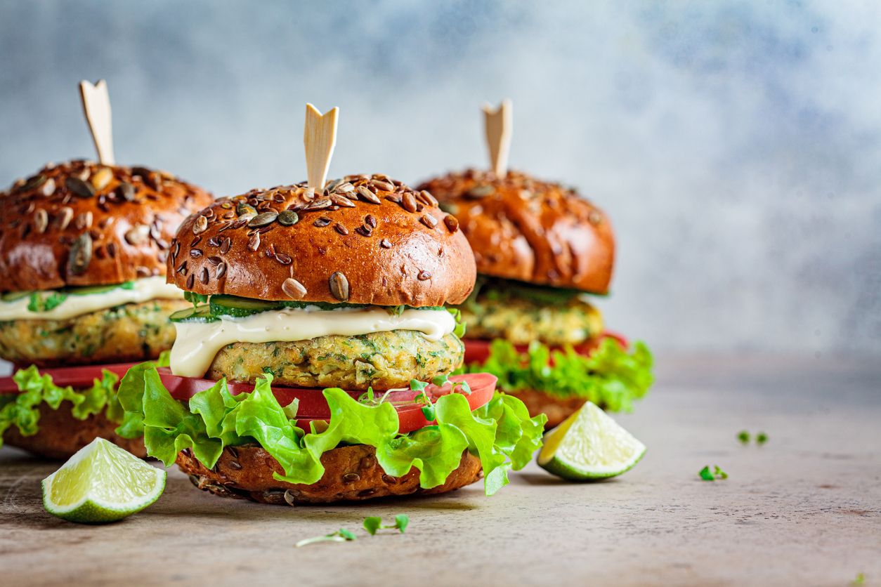 Plant-based food tak hanya baik untuk kesehatan, tapi juga untuk lingkungan. Simak 5 tips untuk yang ingin mulai konsumsi plant-based food.