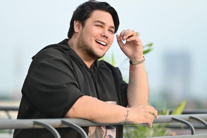 Mengetahui gula darahnya tinggi, Ivan Gunawan sadar sudah alami obesitas. Namun, sebenarnya kapan seseorang dikatakan obesitas? Ini gejalanya!