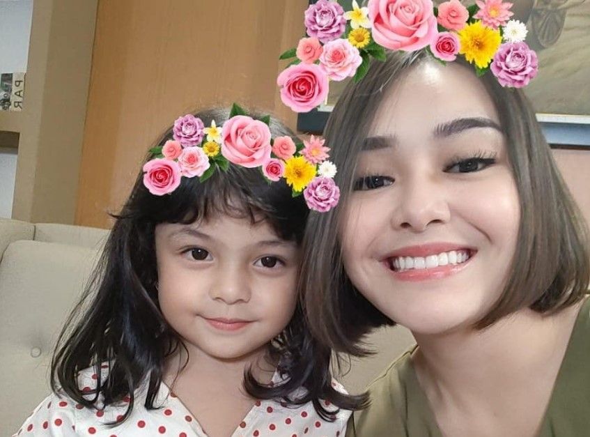 Episode Ikatan Cinta Malam ini akan mengungkap ayah kandung dari Reyna, anak Andin. Yuk kenalan dengan pemerannya!