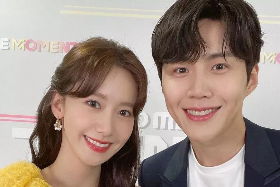 Kabar mengejutkan datang dari YoonA dan Kim Seon Ho. Keduanya dikonfirmasi akan membintangi film 2 O'clock Date yang mulai syuting Maret 2022.