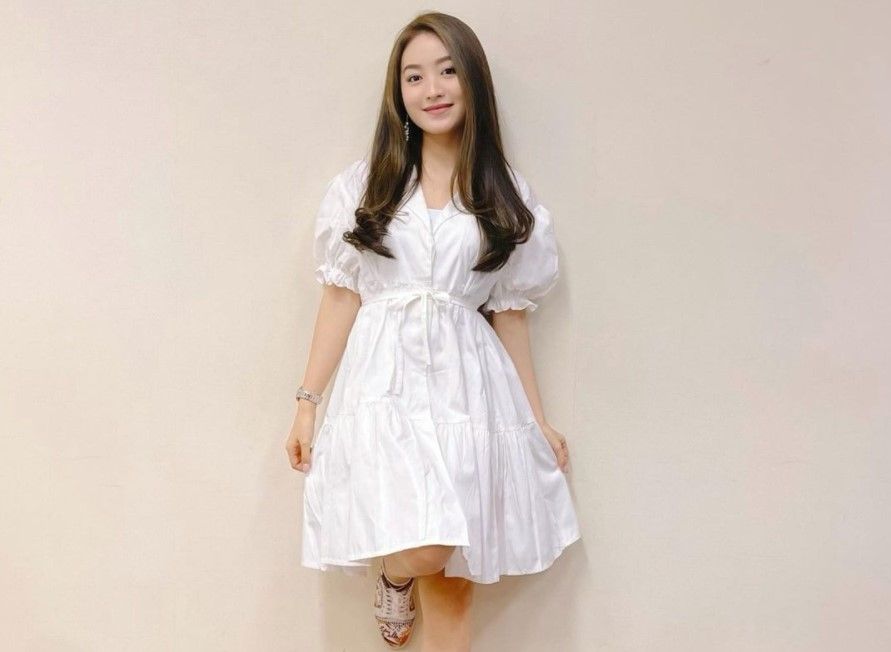 Natasha Wilona adalah salah satu artis perempuan tersukses. Ternyata masa kecilnya penuh dengan kesulitan. Ini ceritanya.