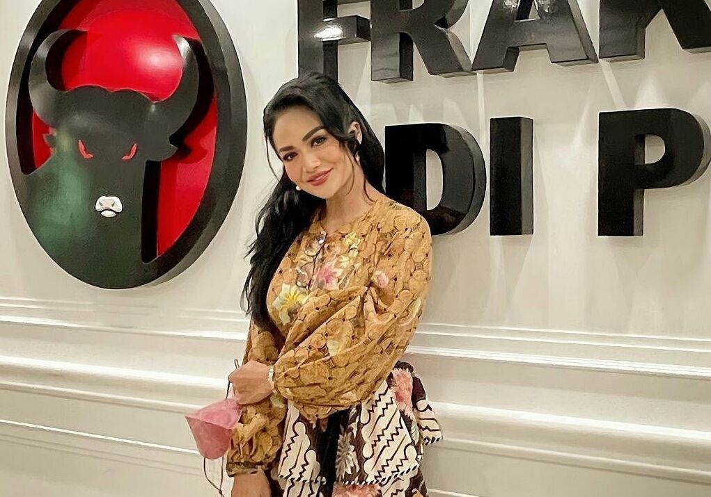 Dari bocoran gaji Krisdayanti hingga penemu Lapor Covid-19. Ini sederet berita terpopuler Lady Boss, apa saja?