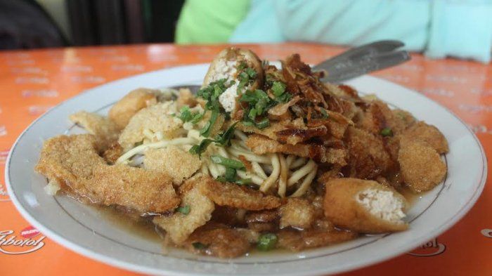 Kawan Puan, yuk simak berikut ini berbagai kuliner khas Kota Semarag yang wajib kamu icipi ketika berkunjung ke sana