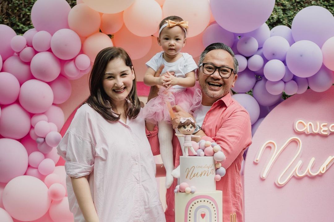 Mona Ratuliu sempat stres saat awal pandemi karena perubahan rutinitas. Berikut caranya menyempatkan waktu untuk dirinya sendiri.